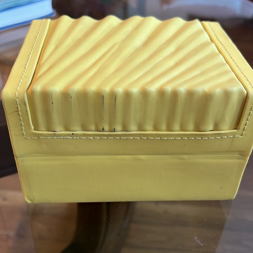 Empty Invicta Watch Box - Picture 5 of 7